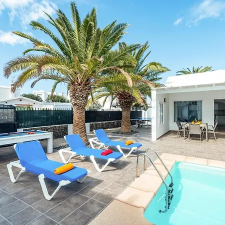 Villa Palmera By *